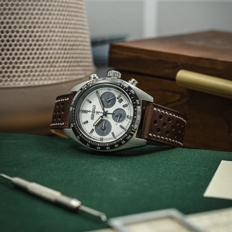 Walpier Buttero Rally BrownWhite – pasek do zegarka seiko zbliżenie